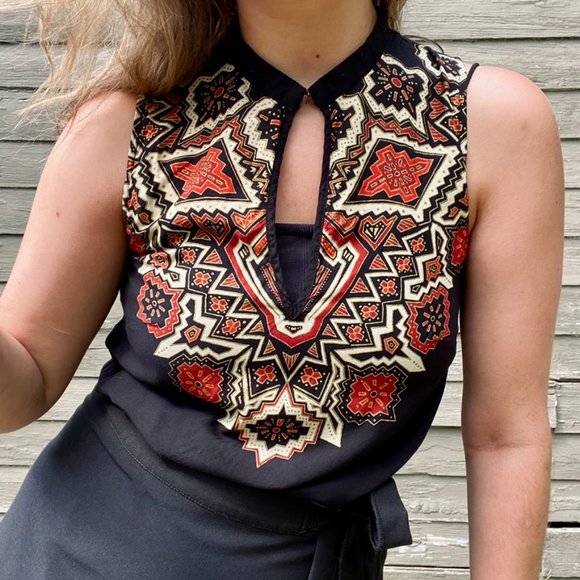 H&M unique Women's lightweight Black sleeveless keyhole boho blouse size XS - Picture 1 of 4